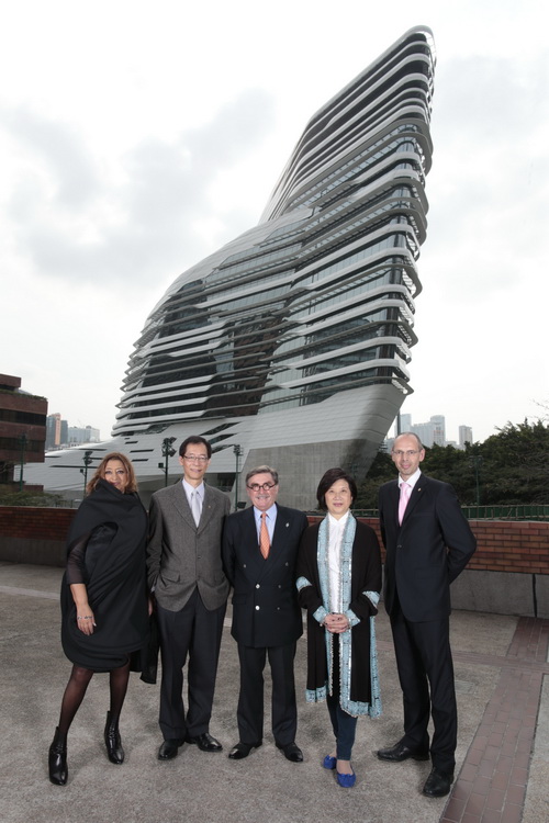 Group photo of officiating guests